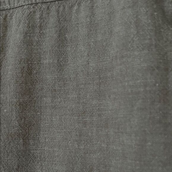 Like New! Banana Republic Linen-Blend Bomber Jacket in Sand in Size M - Picture 5 of 15